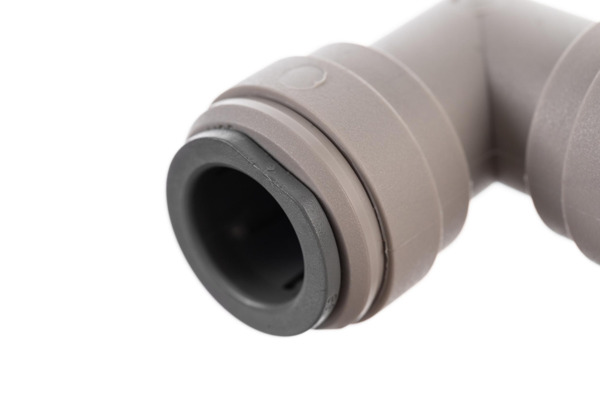 Уголок под трубку 1/2" PI0316S